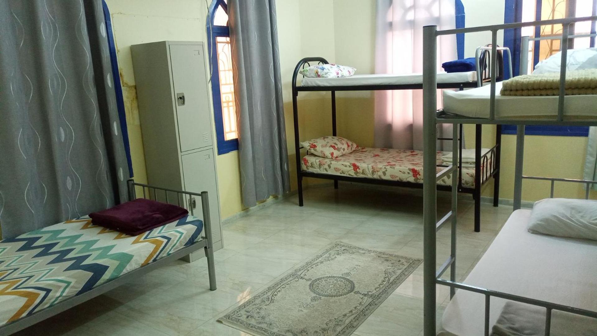 Salem House Hostel Nizwa Bagian luar foto